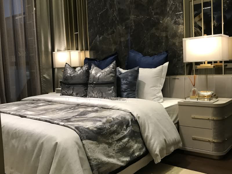 Grange 1866, 74 Grange Rd, 1 Bedroom, 527 sqft, Condominium For Sale, by Dennis Lim, 500120161 - Bedroom - PropertyGuru.com.sg