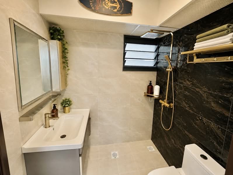 95 Dawson Road, 95 Dawson Road, 2 Bedrooms, 678 sqft, HDB Flat For Sale, by Danny Ou, 500120173 - Bathroom - PropertyGuru.com.sg