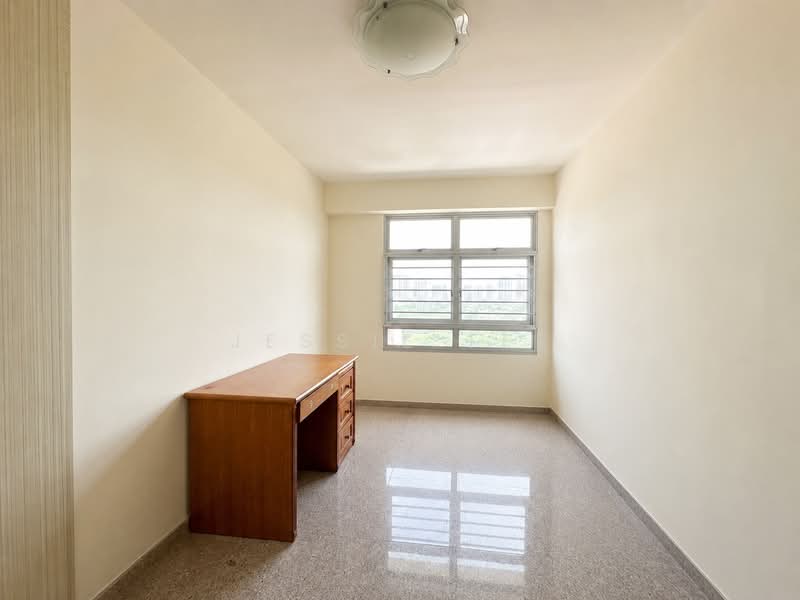18D Holland Drive, 18D Holland Drive, 3 Bedrooms, 990 sqft, HDB Flat For Sale, by Jessie Tee, 500120176 - Study - PropertyGuru.com.sg