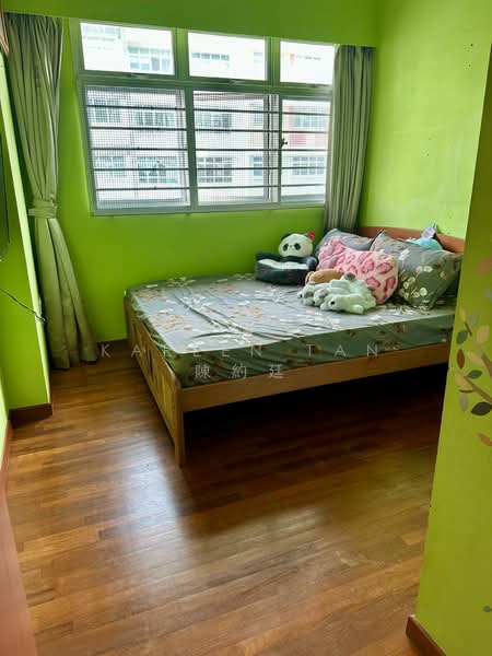 458 Yishun Avenue 11, 458 Yishun Avenue 11, 3 Bedrooms, 1,001 sqft, HDB Flat For Sale, by Kareen Tan 陳約廷, 500120190 - Bedroom - PropertyGuru.com.sg