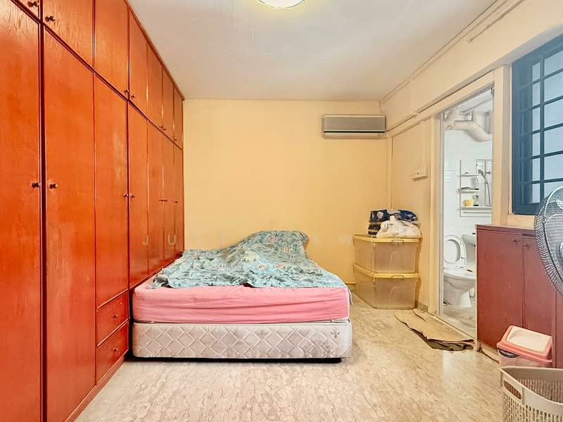 232 Tampines Street 21, 232 Tampines Street 21, 3 Bedrooms, 1,302 sqft, HDB Flat For Sale, by Justin Kwek, 500120201 - Bedroom - PropertyGuru.com.sg