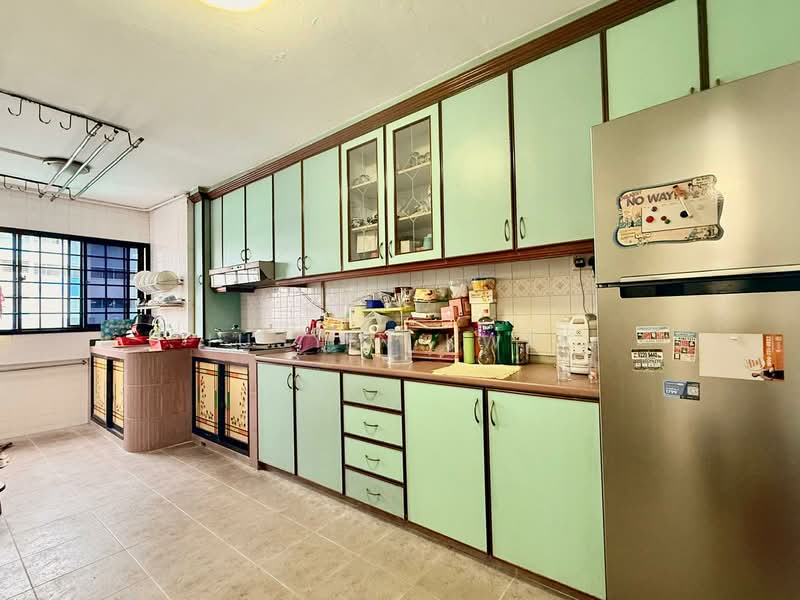 232 Tampines Street 21, 232 Tampines Street 21, 3 Bedrooms, 1,302 sqft, HDB Flat For Sale, by Justin Kwek, 500120201 - Kitchen - PropertyGuru.com.sg