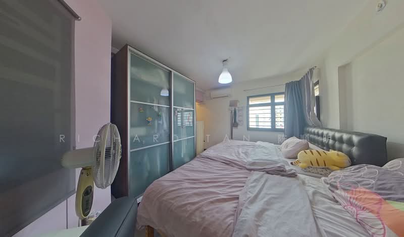 153 Rivervale Crescent, 153 Rivervale Crescent, 3 Bedrooms, 979 sqft, HDB Flat For Sale, by Richard Tan 陈顺明, 500120203 - Bedroom - PropertyGuru.com.sg