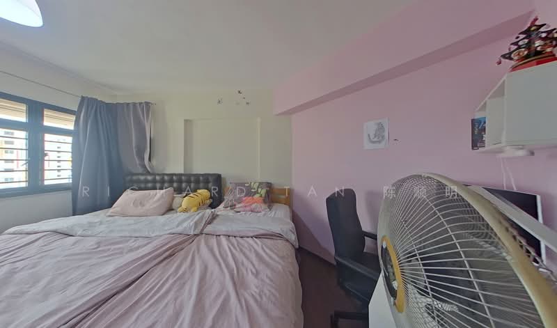 153 Rivervale Crescent, 153 Rivervale Crescent, 3 Bedrooms, 979 sqft, HDB Flat For Sale, by Richard Tan 陈顺明, 500120203 - Bedroom - PropertyGuru.com.sg