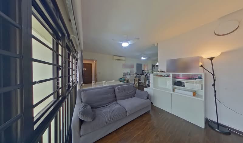 153 Rivervale Crescent, 153 Rivervale Crescent, 3 Bedrooms, 979 sqft, HDB Flat For Sale, by Richard Tan 陈顺明, 500120203 - Living Room - PropertyGuru.com.sg