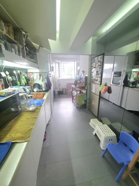 40 Telok Blangah Rise, 40 Telok Blangah Rise, 3 Bedrooms, 883 sqft, HDB Flat For Sale, by Chloe Chang, 500120204 - Kitchen - PropertyGuru.com.sg