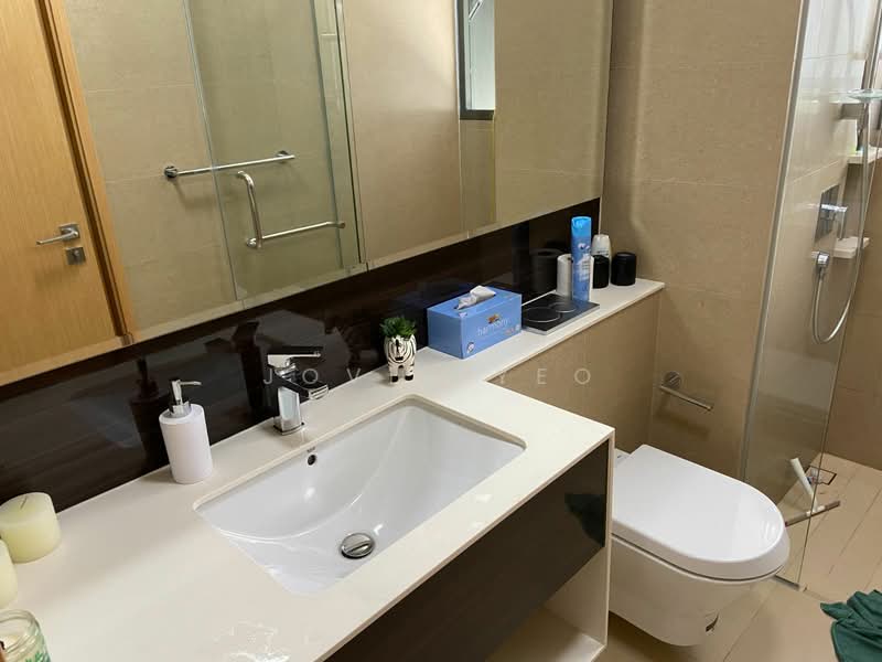 Commonwealth Towers, 230 Commonwealth Avenue, 3 Bedrooms, 1,076 sqft, Condominium For Rent, by Jovin Yeo, 500120209 - Bathroom - PropertyGuru.com.sg