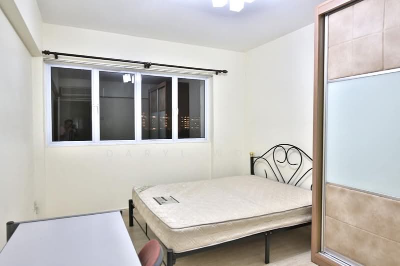 164 Tampines Street 12, 164 Tampines Street 12, 3 Bedrooms, 1,206 sqft, HDB Flat For Rent, by Daryl Wong, 500120211 - Bedroom - PropertyGuru.com.sg