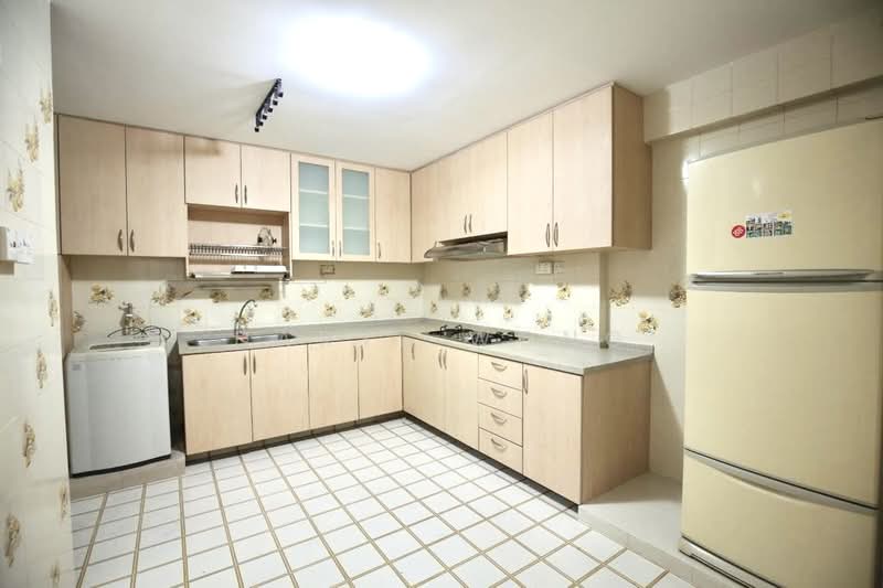 164 Tampines Street 12, 164 Tampines Street 12, 3 Bedrooms, 1,206 sqft, HDB Flat For Rent, by Daryl Wong, 500120211 - Kitchen - PropertyGuru.com.sg