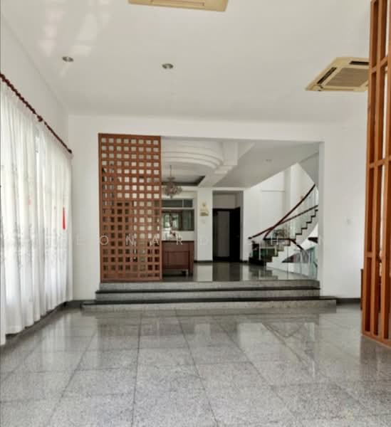 Serangoon Garden Estate, Raglan Grove, 6 Bedrooms, 5,454 sqft, Detached House For Sale, by Leonard Chen, 500120216 - Living Room - PropertyGuru.com.sg