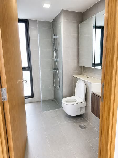 Waterbank at Dakota, 70 Dakota Crescent, 2 Bedrooms, 883 sqft, Condominium For Sale, by Ethan Tan, 500120217 - Master Bathroom - PropertyGuru.com.sg