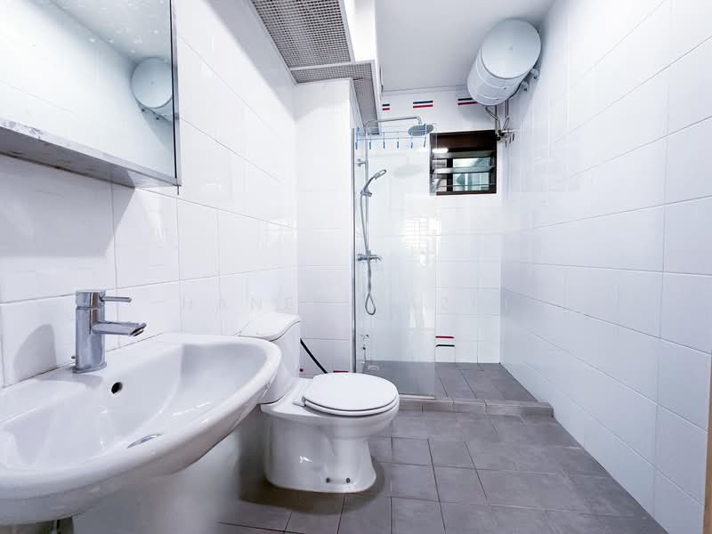 435B Fernvale Road, 435B Fernvale Road, 3 Bedrooms, 1,011 sqft, HDB Flat For Sale, by Hanee Nazri, 500120220 - Bathroom - PropertyGuru.com.sg