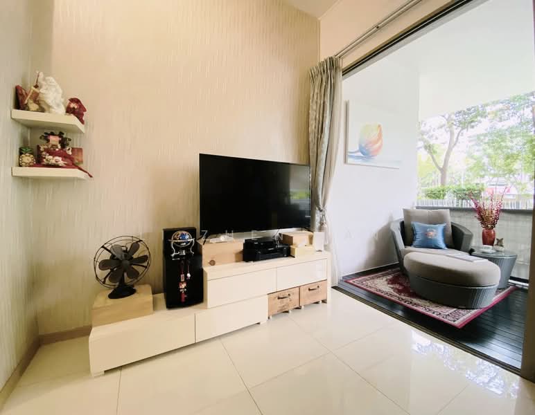 Terrasse, 23 Terrasse Lane, 1 Bedroom, 657 sqft, Condominium For Sale, by Li Zhen Tan, 500120232 - Living Room - PropertyGuru.com.sg