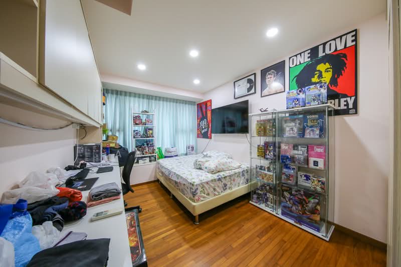 The Springside, Springside Avenue, 6 Bedrooms, 4,261 sqft, Terraced House For Sale, by Aaron Goh, 500120243 - Bedroom - PropertyGuru.com.sg