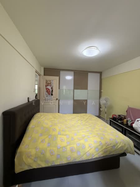 109 Potong Pasir Avenue 1, 109 Potong Pasir Avenue 1, 2 Bedrooms, 797 sqft, HDB Flat For Sale, by Evone Yap, 500120245 - Bedroom - PropertyGuru.com.sg