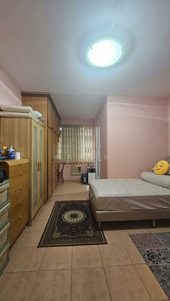 870 Tampines Street 83, 870 Tampines Street 83, 3 Bedrooms, 1,119 sqft, HDB Flat For Sale, by Karyn Foo, 500120247 - Bedroom - PropertyGuru.com.sg