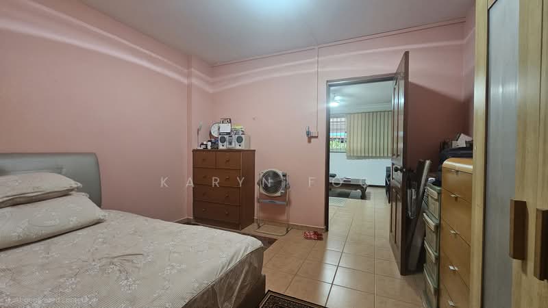 870 Tampines Street 83, 870 Tampines Street 83, 3 Bedrooms, 1,119 sqft, HDB Flat For Sale, by Karyn Foo, 500120247 - Bedroom - PropertyGuru.com.sg