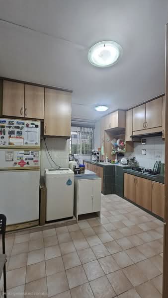 870 Tampines Street 83, 870 Tampines Street 83, 3 Bedrooms, 1,119 sqft, HDB Flat For Sale, by Karyn Foo, 500120247 - Kitchen - PropertyGuru.com.sg