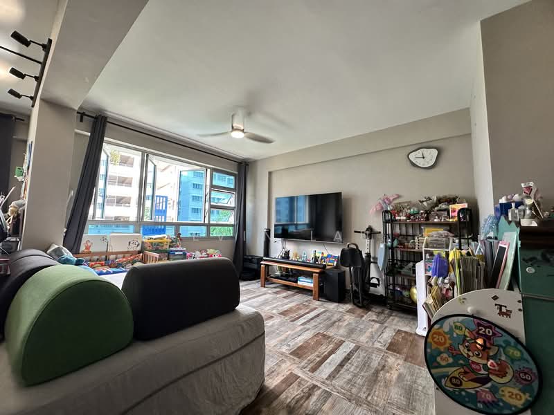 18C MacPherson Residency, 18C Circuit Road, 3 Bedrooms, 1,001 sqft, HDB Flat For Sale, by Kevin Lau, 500120253 - Living Room - PropertyGuru.com.sg