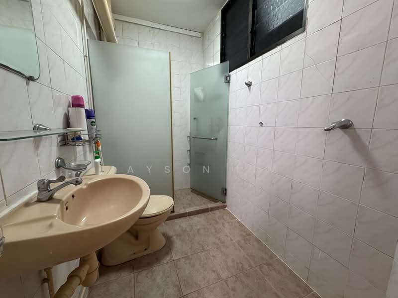 103B Depot Road, 103B Depot Road, 3 Bedrooms, 1,076 sqft, HDB Flat For Sale, by Jayson Lim, 500120256 - Bathroom - PropertyGuru.com.sg
