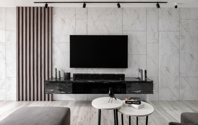 204D Compassvale Drive, 204D Compassvale Drive, 3 Bedrooms, 1,399 sqft, HDB Flat For Sale, by Claire Loh, 500120259 - Living Room - PropertyGuru.com.sg