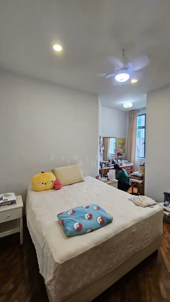 Tanglin Regency, 383 Tanglin Road, 3 Bedrooms, 1,044 sqft, Condominium For Rent, by Elaine Tan, 500120261 - Bedroom - PropertyGuru.com.sg