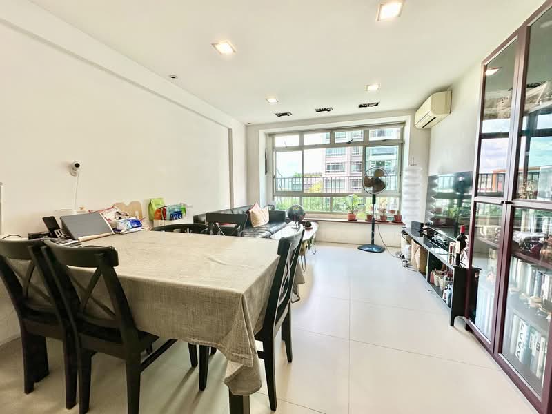 306A Punggol Place, 306A Punggol Place, 3 Bedrooms, 1,023 sqft, HDB Flat For Sale, by Raymond Koh, 500120265 - Living Room - PropertyGuru.com.sg
