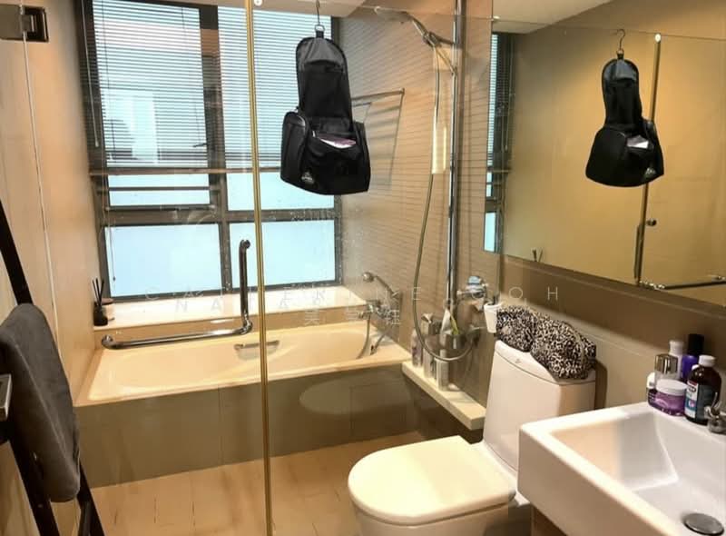 The Sixth Avenue Residences, 160 Sixth Avenue, 3 Bedrooms, 1,582 sqft, Condominium For Rent, by Catherine Goh 吴宝钰, 500120266 - Bathroom - PropertyGuru.com.sg