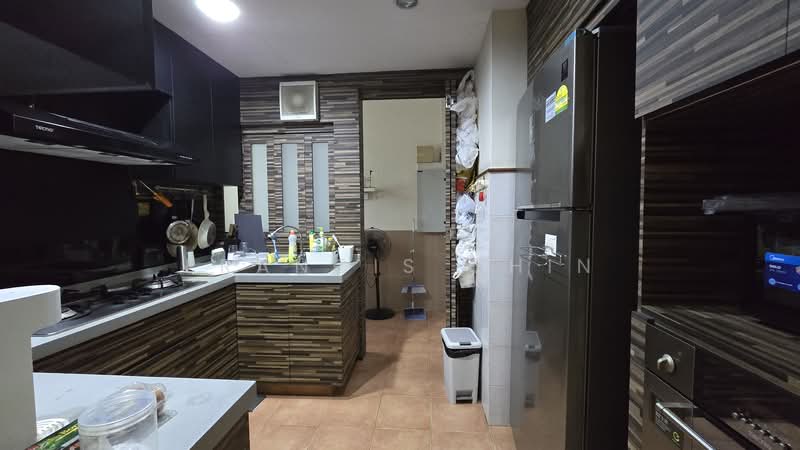 Euphony Gardens, 7 Jalan Mata Ayer, 4 Bedrooms, 2,056 sqft, Condominium For Sale, by Francis Chin, 500120274 - Kitchen - PropertyGuru.com.sg