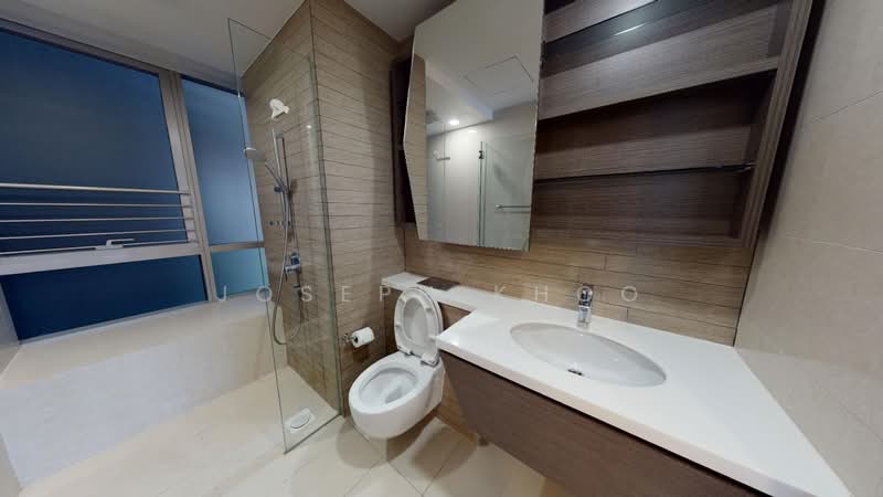 V on Shenton, 5 Shenton Way, 2 Bedrooms, 1,055 sqft, Condominium For Rent, by Joseph Khoo, 500120276 - Bathroom - PropertyGuru.com.sg