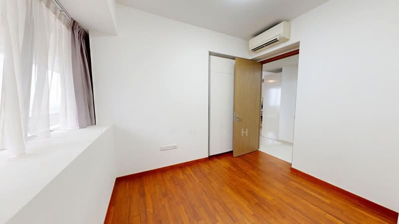 V on Shenton, 5 Shenton Way, 2 Bedrooms, 1,055 sqft, Condominium For Rent, by Joseph Khoo, 500120276 - 2nd Bedroom - PropertyGuru.com.sg