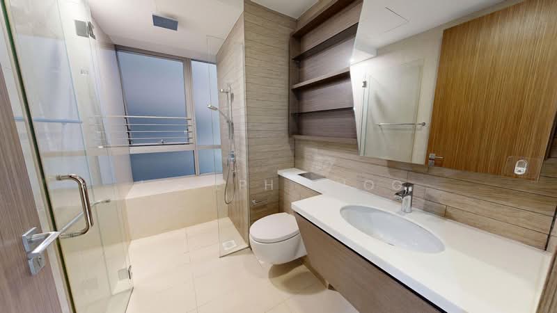 V on Shenton, 5 Shenton Way, 2 Bedrooms, 1,055 sqft, Condominium For Rent, by Joseph Khoo, 500120276 - Bathroom - PropertyGuru.com.sg