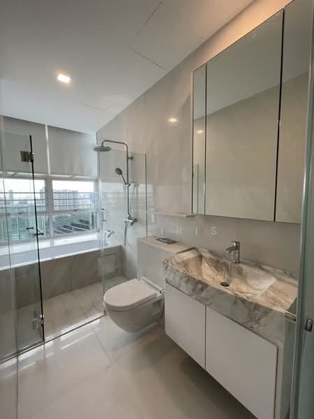 Cairnhill Residences, 33 Cairnhill Circle, 3 Bedrooms, 2,142 sqft, Condominium For Sale, by Tay Iris, 500120290 - Bathroom - PropertyGuru.com.sg