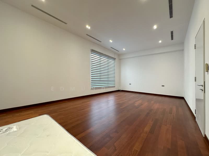 ★ Serangoon Garden Estate ★ Modern, Lovingly Maintained Semi-D w/ Pool and Lift ★, Serangoon Garden Estate, 6 Bedrooms, 9,000 sqft, Semi-Detached House For Sale, by Edmund Seah, 500120296 - PropertyGuru.com.sg