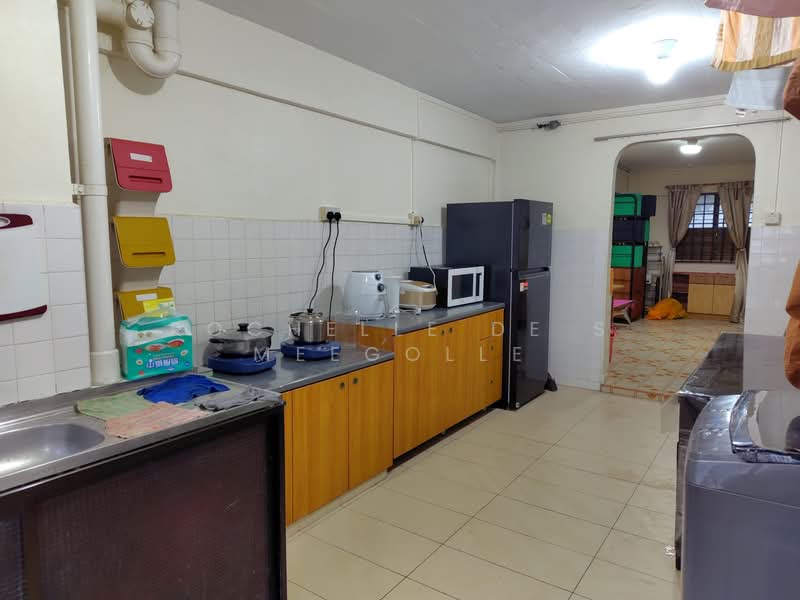 376 Clementi Avenue 4, 376 Clementi Avenue 4, 2 Bedrooms, 700 sqft, HDB Flat For Rent, by Rochelle De S Meegolle, 500120302 - Kitchen - PropertyGuru.com.sg