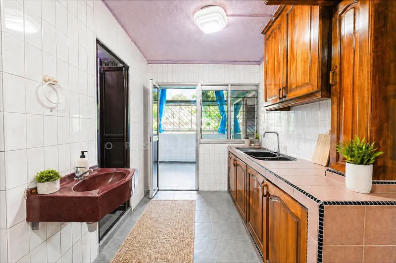 837 Yishun Street 81, 837 Yishun Street 81, 4 Bedrooms, 1,572 sqft, HDB Flat For Sale, by PROPSELLER PTE. LTD., 500120310 - Kitchen - PropertyGuru.com.sg