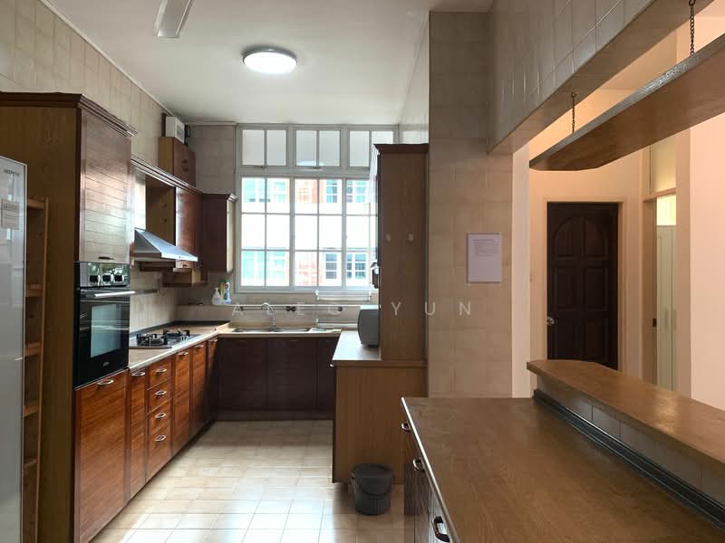 Longbeach Townhouse, 395A Pasir Panjang Road, Room Rental, 154 sqft, Town House For Rent, by Alec Yun, 500120322 - Kitchen - PropertyGuru.com.sg