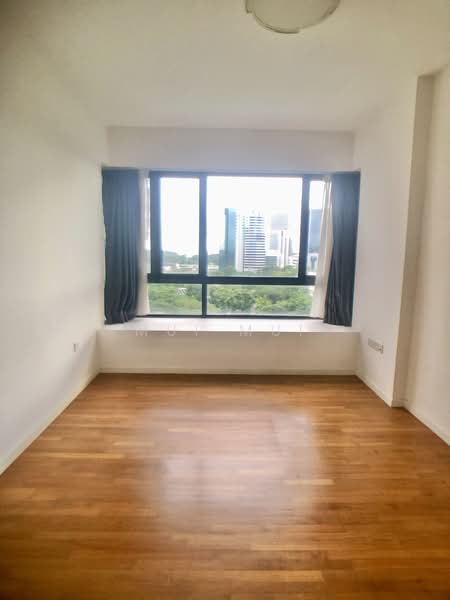 The Interlace, 190 Depot Road, 2 Bedrooms, 1,044 sqft, Condominium For Sale, by Mui Mui, 500120329 - Master bedroom - PropertyGuru.com.sg