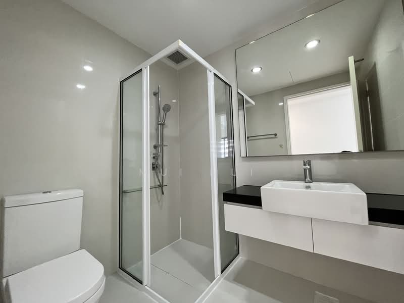 The Interlace, 190 Depot Road, 2 Bedrooms, 1,044 sqft, Condominium For Sale, by Mui Mui, 500120329 - Bathroom - PropertyGuru.com.sg