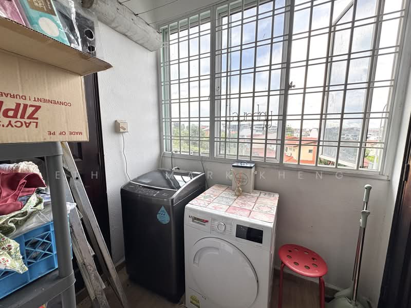 Loyang Villas, Loyang Rise, 5 Bedrooms, 2,551 sqft, Terraced House For Sale, by Ethan Mark Kheng, 500120333 - Balcony - PropertyGuru.com.sg