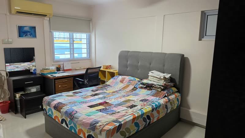 379 Clementi Avenue 5, 379 Clementi Avenue 5, 3 Bedrooms, 980 sqft, HDB Flat For Sale, by K L Goh, 500120334 - Bedroom - PropertyGuru.com.sg