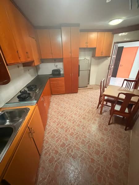 259A Compassvale Road, 259A Compassvale Road, 3 Bedrooms, 1,184 sqft, HDB Flat For Rent, by Sasikumar Kannan, 500120338 - Kitchen - PropertyGuru.com.sg