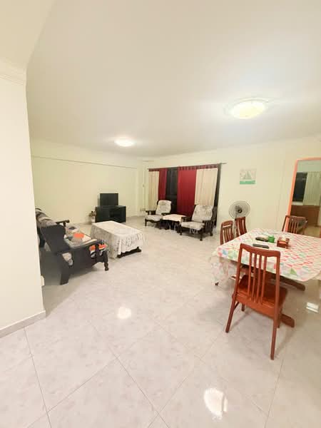 259A Compassvale Road, 259A Compassvale Road, 3 Bedrooms, 1,184 sqft, HDB Flat For Rent, by Sasikumar Kannan, 500120338 - Living Room - PropertyGuru.com.sg