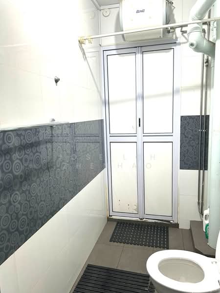 543 Jelapang Road, 543 Jelapang Road, 3 Bedrooms, 1,506 sqft, HDB Flat For Sale, by Jose Loh Zhenhao, 500120341 - Bathroom - PropertyGuru.com.sg