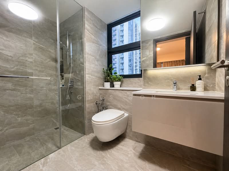 Lake Grande, 2 Jurong Lake Link, 3 Bedrooms, 979 sqft, Condominium For Sale, by Agnes Goh, 500120345 - Bathroom - PropertyGuru.com.sg