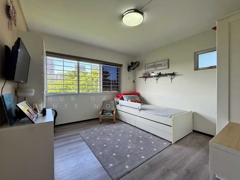 210 Petir Road, 210 Petir Road, 3 Bedrooms, 1,313 sqft, HDB Flat For Sale, by Nur Darwisyah Binte Noor Haidi (Wiwi), 500120346 - Bedroom - PropertyGuru.com.sg