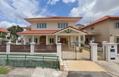 For Rent - Coldstream Avenue