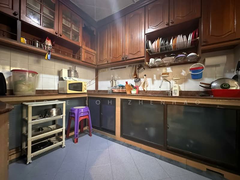 285B Toh Guan Road, 285B Toh Guan Road, 4 Bedrooms, 1,323 sqft, HDB Flat For Sale, by Jose Loh Zhenhao, 500120354 - Kitchen - PropertyGuru.com.sg