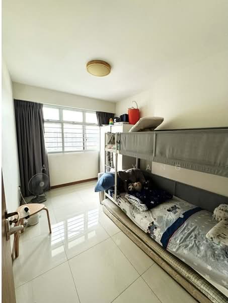 451B Bukit Batok West Avenue 6, 451B Bukit Batok West Avenue 6, 3 Bedrooms, 1,237 sqft, HDB Flat For Sale, by Alicia Yang, 500120355 - Bedroom - PropertyGuru.com.sg