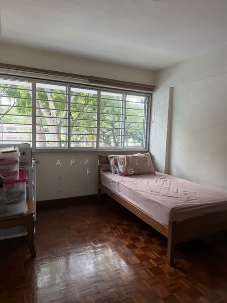 222 Lorong 8 Toa Payoh, 222 Lorong 8 Toa Payoh, 3 Bedrooms, 883 sqft, HDB Flat For Sale, by Apple Lin Feng, 500120356 - Bedroom - PropertyGuru.com.sg